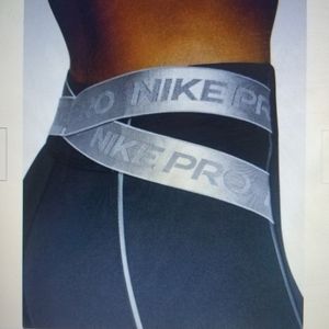 Womens nike pro Hyperwarm Intertwist training tight